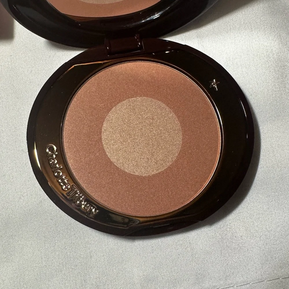Charlotte Tilbury Cheek to Chic in Pillow Talk